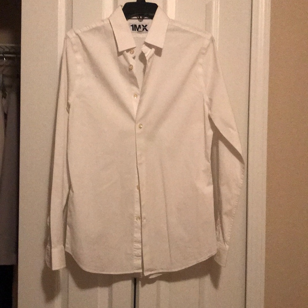 Men’s Express 1MX sz M white shirt- extra slim fit